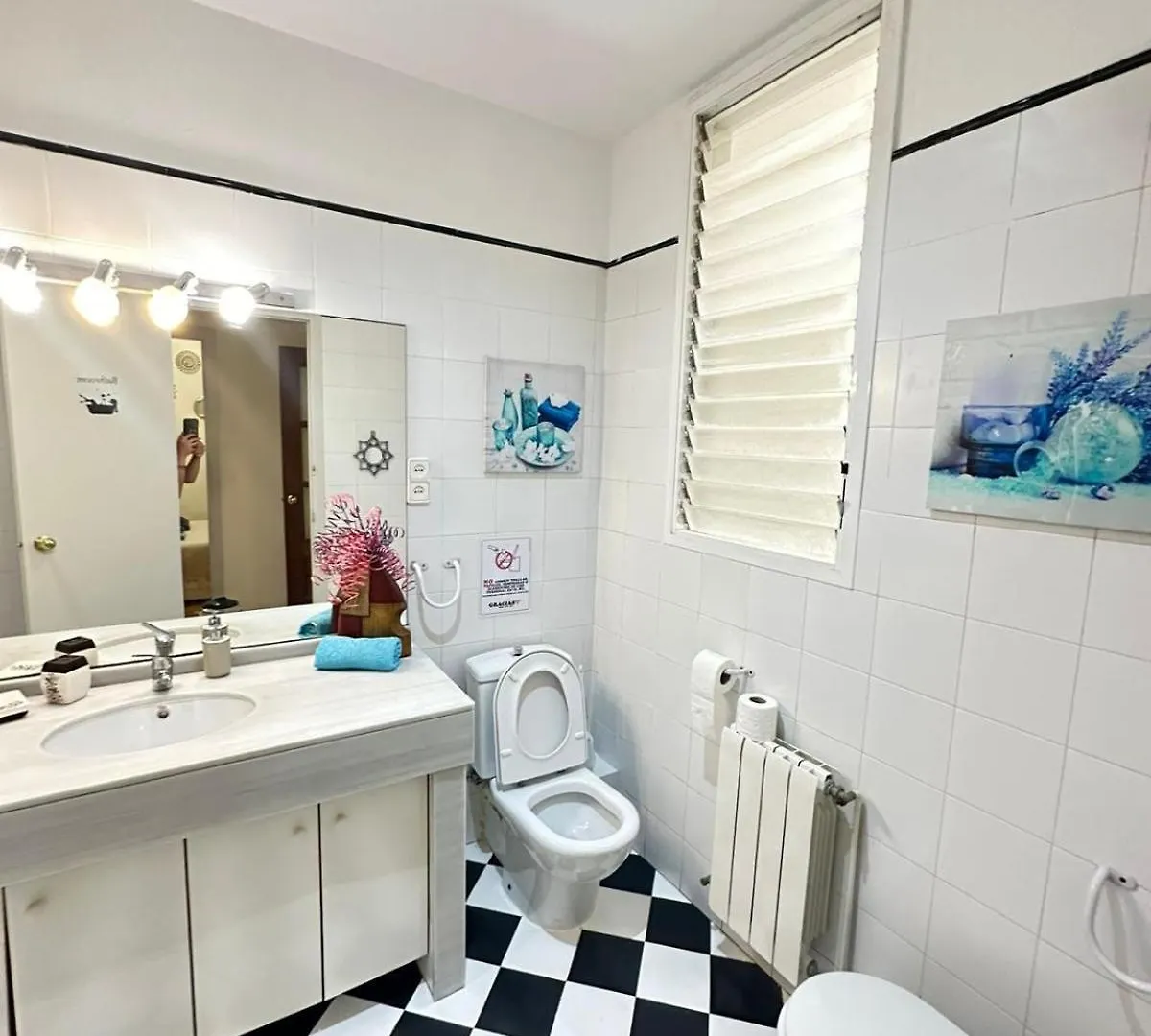 Bed & Breakfast Rooms Aribau Barcelona Spain